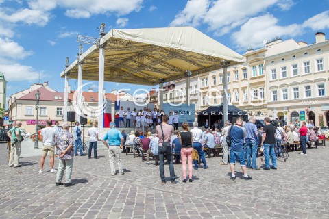  18.06.2016 RZESZOW<br />PIERWSZA W POLSCE REGIONALNA KONWENCJA PROGRAMOWA PLATFORMY OBYWATELSKIEJ PT. POLSKA OBYWATELSKA 2.0 - WYZWANIA POLSKI CYFROWEJ ORAZ FUNDUSZE EUROPEJSKIE<br />N/Z SCENA RYNEK W RZESZOWIE GDZIE ODBYLA SIE KONWENCJA<br /> 