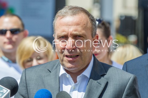  18.06.2016 RZESZOW<br />PIERWSZA W POLSCE REGIONALNA KONWENCJA PROGRAMOWA PLATFORMY OBYWATELSKIEJ PT. POLSKA OBYWATELSKA 2.0 - WYZWANIA POLSKI CYFROWEJ ORAZ FUNDUSZE EUROPEJSKIE<br />N/Z GRZEGORZ SCHETYNA<br /> 