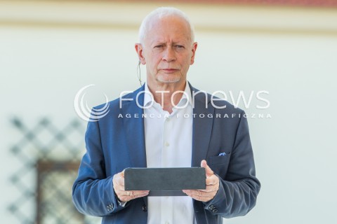  18.06.2016 RZESZOW<br />PIERWSZA W POLSCE REGIONALNA KONWENCJA PROGRAMOWA PLATFORMY OBYWATELSKIEJ PT. POLSKA OBYWATELSKA 2.0 - WYZWANIA POLSKI CYFROWEJ ORAZ FUNDUSZE EUROPEJSKIE<br />N/Z MICHAL BONI<br /> 