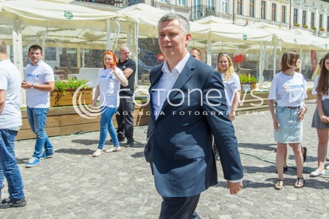  18.06.2016 RZESZOW<br />PIERWSZA W POLSCE REGIONALNA KONWENCJA PROGRAMOWA PLATFORMY OBYWATELSKIEJ PT. POLSKA OBYWATELSKA 2.0 - WYZWANIA POLSKI CYFROWEJ ORAZ FUNDUSZE EUROPEJSKIE<br />N/Z TOMASZ SIEMONIAK<br /> 