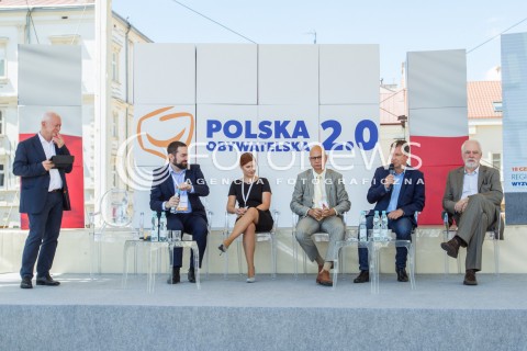  18.06.2016 RZESZOW<br />PIERWSZA W POLSCE REGIONALNA KONWENCJA PROGRAMOWA PLATFORMY OBYWATELSKIEJ PT. POLSKA OBYWATELSKA 2.0 - WYZWANIA POLSKI CYFROWEJ ORAZ FUNDUSZE EUROPEJSKIE<br />N/Z MICHAL BONI DOMINIK BATORSKI AGNIESZKA KRZYSZTOFIK KRZYSZTOF HELLER ANDRZEJ HALICKI JAN OLBRYCHT<br /> 