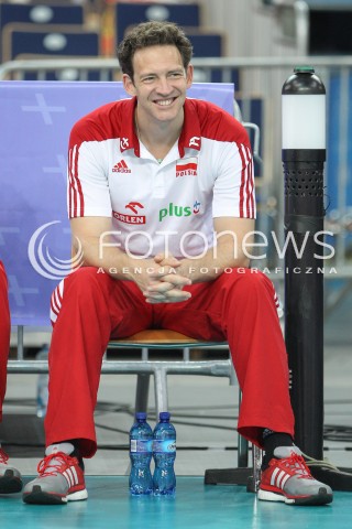  24.06.2016 LODZ <br />SIATKOWKA MEZCZYZN LIGA SWIATOWA 2016 <br />FIVB VOLLEYBALL WORLD LEAGUE 2016 <br />MECZ POLSKA - ARGENTYNA ( Poland - Argentina ) <br />N/Z STEPHANE ANTIGA - I TRENER ( HEAD COACH ) SYLWETKA <br /> 