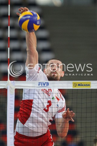  24.06.2016 LODZ <br />SIATKOWKA MEZCZYZN LIGA SWIATOWA 2016 <br />FIVB VOLLEYBALL WORLD LEAGUE 2016 <br />MECZ POLSKA - ARGENTYNA ( Poland - Argentina ) <br />N/Z DAWID KONARSKI SYLWETKA ATAK<br /> 