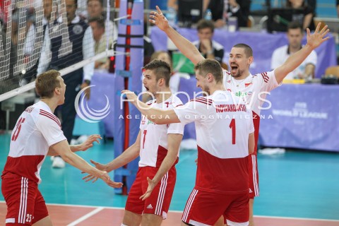  24.06.2016 LODZ <br />SIATKOWKA MEZCZYZN LIGA SWIATOWA 2016 <br />FIVB VOLLEYBALL WORLD LEAGUE 2016 <br />MECZ POLSKA - ARGENTYNA ( Poland - Argentina ) <br />N/Z ARTUR SZALPUK KAROL KLOS DAWID KONARSKI PIOTR NOWAKOWSKI RADOSC EMOCJE <br /> 