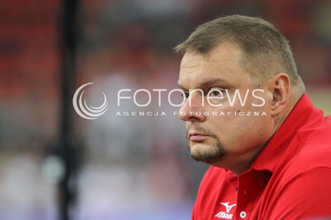  25.06.2016 LODZ <br />SIATKOWKA MEZCZYZN LIGA SWIATOWA 2016 <br />FIVB VOLLEYBALL WORLD LEAGUE 2016 <br />MECZ POLSKA - ROSJA ( Poland - Russia ) <br />N/Z VLADIMIR ALEKNO - I TRENER ( HEAD COACH ) SYLWETKA <br /> 