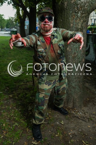  25.06.2016 WARSZAWA<br />MARSZ ZYWYCH TRUPOW W WARSZAWIE<br />ZOMBIE WALK<br />N/Z UCZESTNIK MARSZU<br /> 
