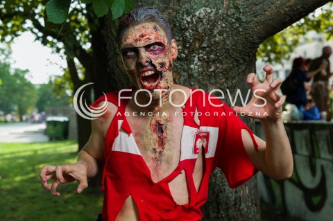  25.06.2016 WARSZAWA<br />MARSZ ZYWYCH TRUPOW W WARSZAWIE<br />ZOMBIE WALK<br />N/Z UCZESTNIK MARSZU<br /> 