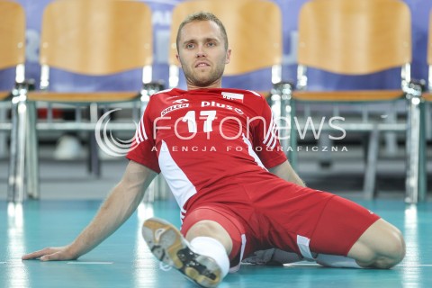  26.06.2016 LODZ <br />SIATKOWKA MEZCZYZN LIGA SWIATOWA 2016 <br />FIVB VOLLEYBALL WORLD LEAGUE 2016 <br />MECZ POLSKA - FRANCJA ( Poland - France ) <br />N/Z PAWEL ZATORSKI SYLWETKA ROZGRZEWKA<br /> 