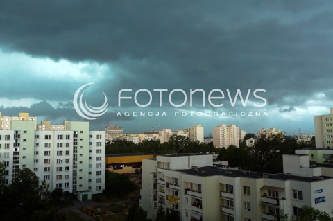 26.06.2016 WARSZAWA<br />BURZA W WARSZAWIE <br />N/Z BURZA NAD WARSZAWA OPADY<br /> 