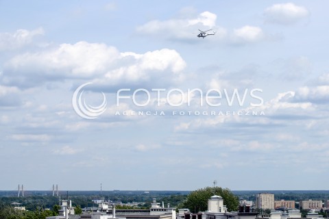  08.07.2016 WARSZAWA <br />
HELIKOPTERY NAD MIASTEM <br />
N/Z SMIGLOWIEC POLICYJNY<br />
 