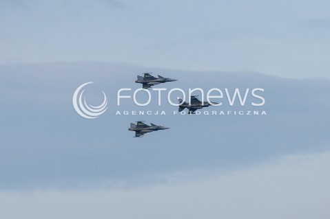  08.07.2016 WARSZAWA <br />SAMOLOTY NATO NAD MIASTEM<br />N/Z SAMOLOTY<br /> 