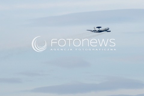  08.07.2016 WARSZAWA <br />SAMOLOTY NATO NAD MIASTEM<br />N/Z SAMOLOT AWACS MODEL BOEING E-3 SENTRY<br /> 