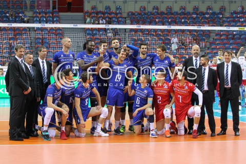  13.07.2016 KRAKOW <br />SIATKOWKA MEZCZYZN LIGA SWIATOWA 2016 TURNIEJ FINALOWY <br />FIVB VOLLEYBALL WORLD LEAGUE FINAL SIX 2016 <br />MECZ POLSKA - FRANCJA ( Poland - France ) <br />N/Z ZDJECIE GRUPOWE GROUP PHOTO GRUPOWKA REPREZENTACJI FRANCJI<br /> 