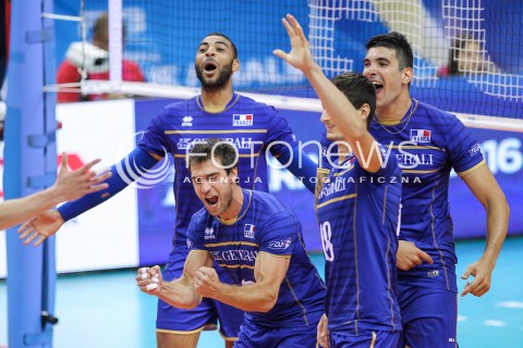  13.07.2016 KRAKOW <br />SIATKOWKA MEZCZYZN LIGA SWIATOWA 2016 TURNIEJ FINALOWY <br />FIVB VOLLEYBALL WORLD LEAGUE FINAL SIX 2016 <br />MECZ POLSKA - FRANCJA ( Poland - France ) <br />N/Z TREVOR CLEVENOT FRANCK LAFITTE EARVIN NGAPETH RADOSC EMOCJE <br /> 