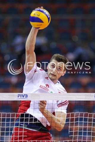  13.07.2016 KRAKOW <br />SIATKOWKA MEZCZYZN LIGA SWIATOWA 2016 TURNIEJ FINALOWY <br />FIVB VOLLEYBALL WORLD LEAGUE FINAL SIX 2016 <br />MECZ POLSKA - FRANCJA ( Poland - France ) <br />N/Z PIOTR NOWAKOWSKI SYLWETKA ATAK<br /> 