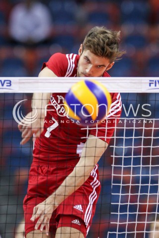  14.07.2016 KRAKOW <br />SIATKOWKA MEZCZYZN LIGA SWIATOWA 2016 TURNIEJ FINALOWY <br />FIVB VOLLEYBALL WORLD LEAGUE FINAL SIX 2016 <br />MECZ POLSKA - SERBIA ( Poland - Serbia ) <br />N/Z KAROL KLOS SYLWETKA ATAK <br /> 