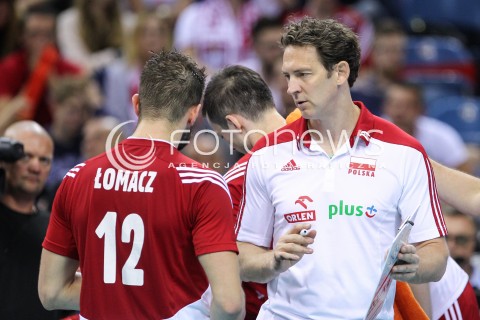  14.07.2016 KRAKOW <br />SIATKOWKA MEZCZYZN LIGA SWIATOWA 2016 TURNIEJ FINALOWY <br />FIVB VOLLEYBALL WORLD LEAGUE FINAL SIX 2016 <br />MECZ POLSKA - SERBIA ( Poland - Serbia ) <br />N/Z STEPHANE ANTIGA - I TRENER ( HEAD COACH ) GRZEGORZ LOMACZ <br /> 