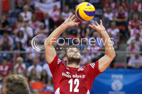  14.07.2016 KRAKOW <br />SIATKOWKA MEZCZYZN LIGA SWIATOWA 2016 TURNIEJ FINALOWY <br />FIVB VOLLEYBALL WORLD LEAGUE FINAL SIX 2016 <br />MECZ POLSKA - SERBIA ( Poland - Serbia ) <br />N/Z GRZEGORZ LOMACZ SYLWETKA <br /> 