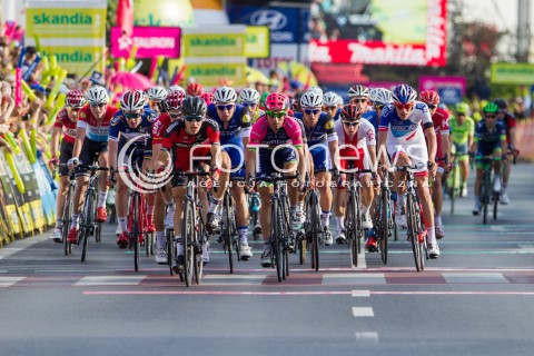  15.07.2016 RZESZOW <br />71. TOUR DE POLOGNE - ETAP IV <br />META W RZESZOWIE <br />N/Z WJAZD KOLARZY NA PETLE<br /> 