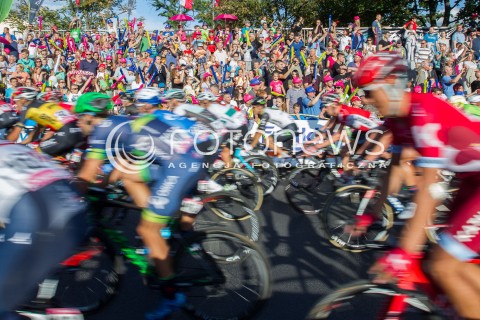  15.07.2016 RZESZOW <br />71. TOUR DE POLOGNE - ETAP IV <br />META W RZESZOWIE <br />N/Z KOLARZE KIBICE DOPING EMOCJE ZDJECIE ILUSTRACYJNE ILUSTRANT<br /> 