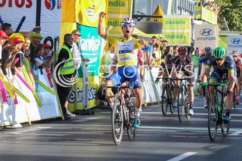  15.07.2016 RZESZOW <br />71. TOUR DE POLOGNE - ETAP IV <br />META W RZESZOWIE <br />N/Z FERNANDO GAVIRIA RADOSC WYGRANA ZWYCIESTWO SYLWETKA RADOSC EMOCJE<br /> 