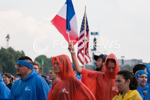  26.07.2016 KRAKOW<br /> UROCZYSTA MSZA INAUGURUJACA SWIATOWE DNI MLODZIEZY W POLSCE<br /> N/Z UCZESTNICY<br />  