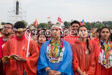  26.07.2016 KRAKOW<br /> UROCZYSTA MSZA INAUGURUJACA SWIATOWE DNI MLODZIEZY W POLSCE<br /> N/Z UCZESTNICY<br />  