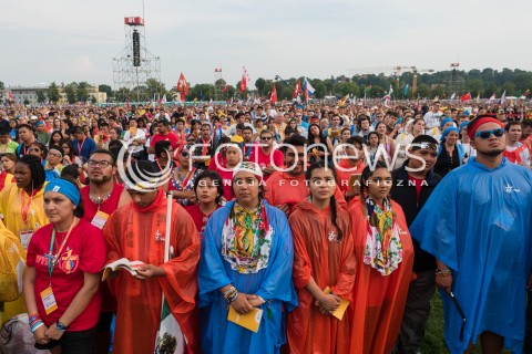  26.07.2016 KRAKOW<br /> UROCZYSTA MSZA INAUGURUJACA SWIATOWE DNI MLODZIEZY W POLSCE<br /> N/Z UCZESTNICY<br />  
