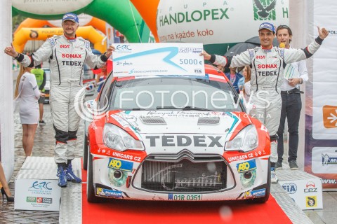  06.08.2016 RZESZOW<br />25. RAJD RZESZOWSKI<br />META I DEKORACJA ZAWODNIKOW<br />N/Z II MIEJSCE - BRYAN BOUFFIER XAVIER PANSERI<br /> 