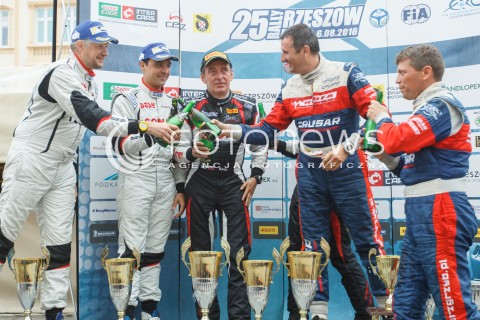  06.08.2016 RZESZOW<br />25. RAJD RZESZOWSKI<br />META I DEKORACJA ZAWODNIKOW<br />N/Z XAVIER PANSERI BRYAN BOUFFIER JAROSLAW BARAN ROBERT HUNDLA GRZEGORZ GRZYB<br /> 