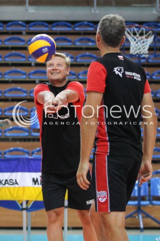  09.08.2016 RZESZOW<br />PIERWSZY W SEZONIE TRENING SIATKARZY ASSECO RESOVII RZESZOW<br />N/Z MARCIN OGONOWSKI - II TRENER ( ASSISTANT COACH )  ANDRZEJ KOWAL - I TRENER 9 ( HEAD COACH ) <br /> 
