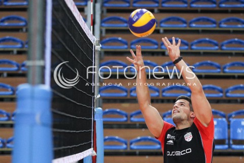  09.08.2016 RZESZOW<br />PIERWSZY W SEZONIE TRENING SIATKARZY ASSECO RESOVII RZESZOW<br />N/Z PIOTR KARLIK - STATYSTYK<br /> 