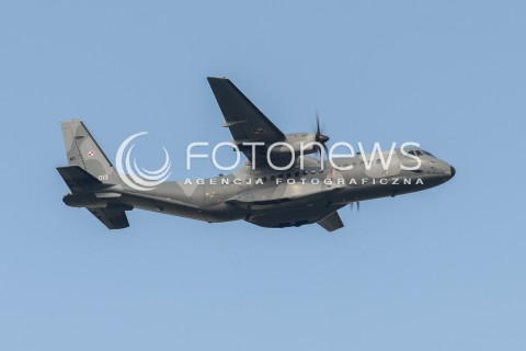 Ćwiczenia przed Świętem Wojska Polskiego w Warszawie