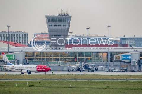  28.07.2016 WARSZAWA OKECIE<br />
LOTNISKO IM. FRYDERYKA CHOPINA<br />
N/Z SAMOLOT NORWESKIEJ LINII LOTNICZEJ NORWEGIAN<br />
 