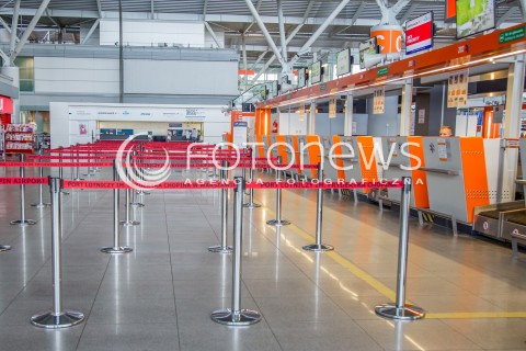  28.07.2016 WARSZAWA OKECIE<br />
LOTNISKO IM. FRYDERYKA CHOPINA<br />
N/Z HALA ODPRAW CHECK-IN<br />
 