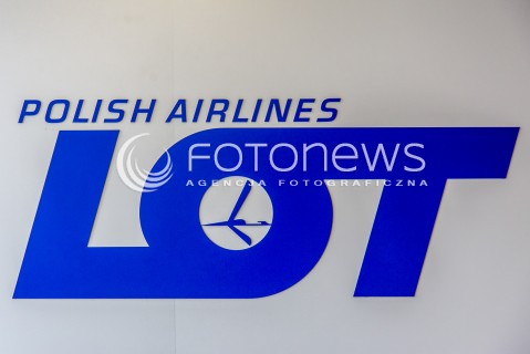  28.07.2016 WARSZAWA OKECIE<br />
LOTNISKO IM. FRYDERYKA CHOPINA<br />
N/Z LOGO LOT POLISH AIRLINES<br />
 