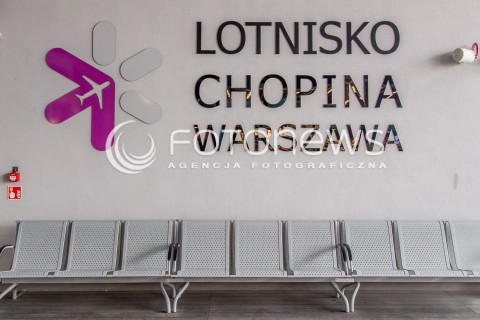  28.07.2016 WARSZAWA OKECIE<br />
LOTNISKO IM. FRYDERYKA CHOPINA<br />
N/Z POCZEKALNIA NA LOTNISKU LOGO<br />
 