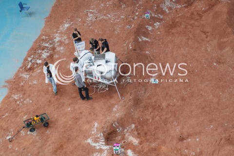  12.09.2016 JASIONKA K. RZESZOWA <br />EUROPEJSKI KONGRES ROBOTYCZNY I EUROPEJSKIE ZAWODY LAZIKOW MARSJANSKICH W CENTRUM WYSTAWIENNICZO KONGRESOWYM W JASIONCE KOLO RZESZOWA<br />EUROPEAN ROVER CHALLENGE ERC 2016<br />N/Z LAZIK MARSJANSKI NA SPECJALNIE PRZYGOTOWANYM TORZE<br /> 