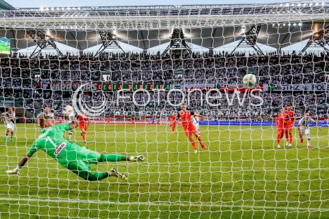  18.09.2016 WARSZAWA PILKA NOZNA <br />FOOTBALL EKSTRAKLASA STADION LEGII<br />MECZ LEGIA WARSZAWA - ZAGLEBIE LUBIN<br />N/Z ARKADIUSZ MALARZ KRZYSZTOF JANUS RZUT KARNY BRAMKA GOL NA 0:2<br /> 