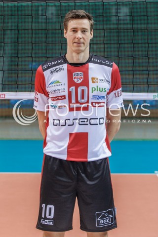  20.09.2016 RZESZOW <br />SESJA ZDJECIOWA SIATKARZY ASSECO RESOVIA<br />SEZON 2016/2017<br />N/Z JOCHEN SCHOPS <br /> 