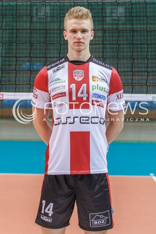  20.09.2016 RZESZOW <br />SESJA ZDJECIOWA SIATKARZY ASSECO RESOVIA<br />SEZON 2016/2017<br />N/Z DOMINIK DEPOWSKI <br /> 