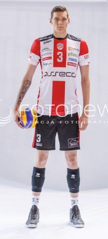  20.09.2016 RZESZOW <br />SESJA ZDJECIOWA SIATKARZY ASSECO RESOVIA<br />SEZON 2016/2017<br />N/Z BARTLOMIEJ LEMANSKI <br /> 