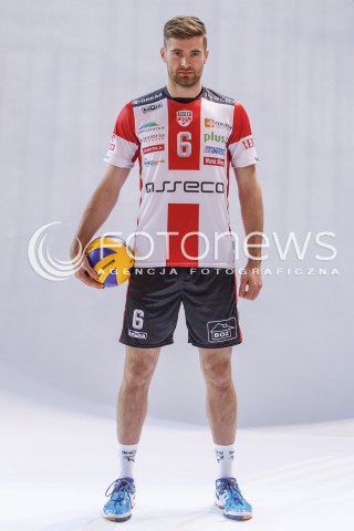  20.09.2016 RZESZOW <br />SESJA ZDJECIOWA SIATKARZY ASSECO RESOVIA<br />SEZON 2016/2017<br />N/Z DAWID DRYJA <br /> 
