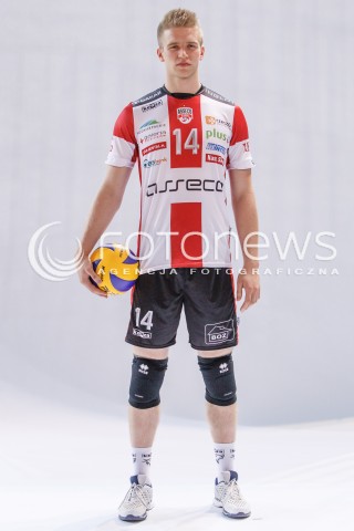  20.09.2016 RZESZOW <br />SESJA ZDJECIOWA SIATKARZY ASSECO RESOVIA<br />SEZON 2016/2017<br />N/Z DOMINIK DEPOWSKI <br /> 