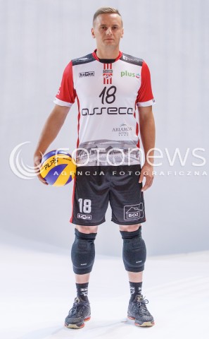  20.09.2016 RZESZOW <br />SESJA ZDJECIOWA SIATKARZY ASSECO RESOVIA<br />SEZON 2016/2017<br />N/Z DAMIAN WOJTASZEK <br /> 