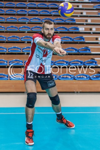  20.09.2016 RZESZOW <br />SESJA ZDJECIOWA SIATKARZY ASSECO RESOVIA<br />SEZON 2016/2017<br />N/Z MARCIN MOZDZONEK <br /> 