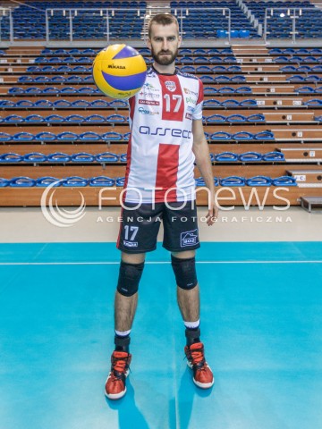  20.09.2016 RZESZOW <br />SESJA ZDJECIOWA SIATKARZY ASSECO RESOVIA<br />SEZON 2016/2017<br />N/Z MARCIN MOZDZONEK <br /> 