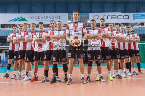 20.09.2016 RZESZOW <br />SESJA ZDJECIOWA SIATKARZY ASSECO RESOVIA<br />SEZON 2016/2017<br />N/Z OD LEWEJ: BARTLOMIEJ LEMANSKI GAVIN SCHMITT PIOTR NOWAKOWSKI JOHN GORDON PERRIN THIBAULT ROSSARD MARKO IVOVIC DAMIAN WOJTASZEK JOCHEN SCHOPS MATEUSZ MASLOWSKI FABIAN DRZYZGA LUKAS TICHACEK FREDERIC WINTERS DOMINIK DEPOWSKI DAWID DRYJA MARCIN MOZDZONEK <br /> 