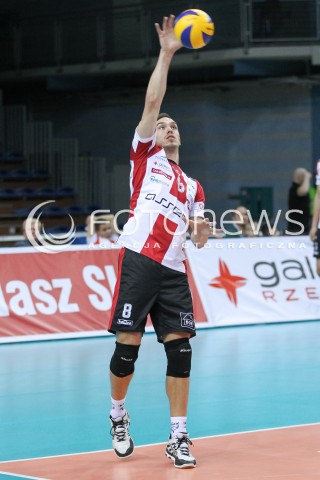  23.09.2016 RZESZOW <br />SIATKOWKA SEZON 2016/2017 MEN VOLLEYBALL <br />MECZ TOWARZYSKI<br />MECZ ASSECO RESOVIA RZESZOW - JASTRZEBSKI WEGIEL <br />N/Z MARKO IVOVIC SYLWETKA <br /> 