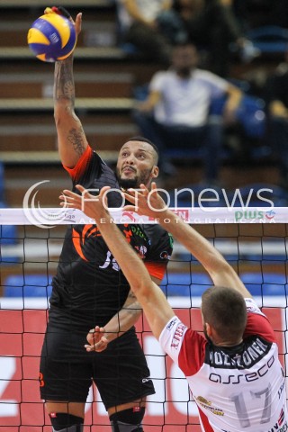  23.09.2016 RZESZOW <br />SIATKOWKA SEZON 2016/2017 MEN VOLLEYBALL <br />MECZ TOWARZYSKI<br />MECZ ASSECO RESOVIA RZESZOW - JASTRZEBSKI WEGIEL <br />N/Z HIDALGO SALVADOR OLIVA <br /> 